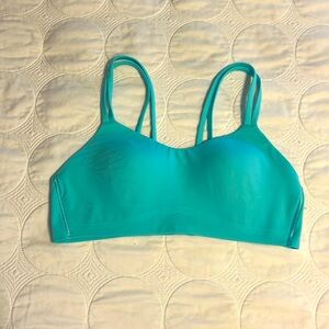 Lululemon like a cloud bra in Cyan blue . Size 8